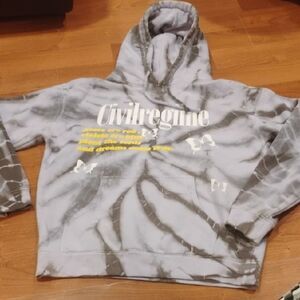 Gray and White Pullover Hoodie with Soft Texture